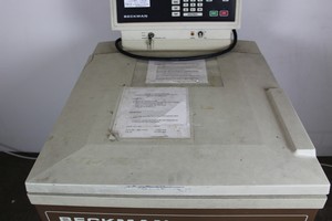 Thumbnail image of J2-21M/E Centrifuge