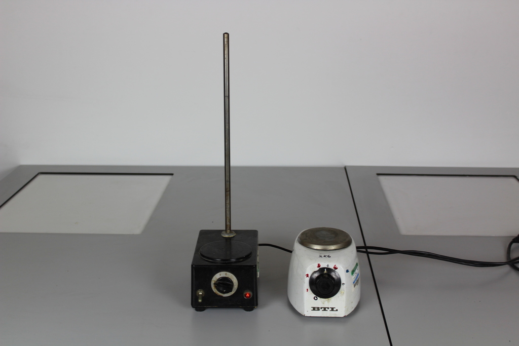 Image of 2 x Laboratory Stirrers Grant Instruments & BTL