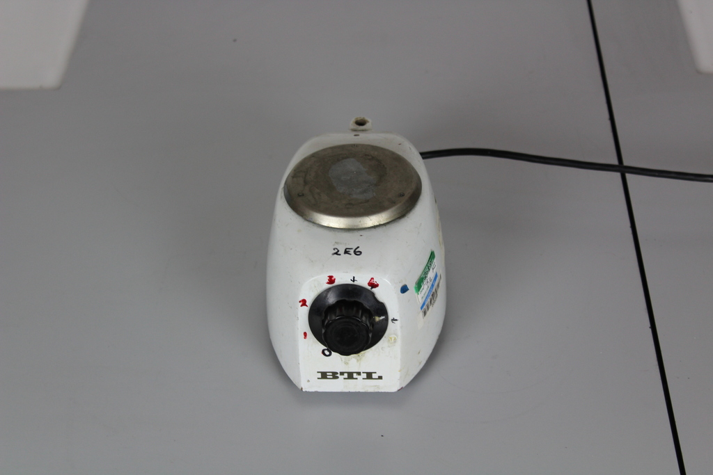 Image of 2 x Laboratory Stirrers Grant Instruments & BTL