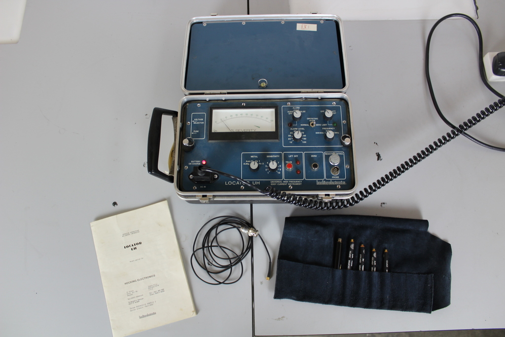 Image of Locator UH Crack Detector, with 5 Probes, in Portable Case