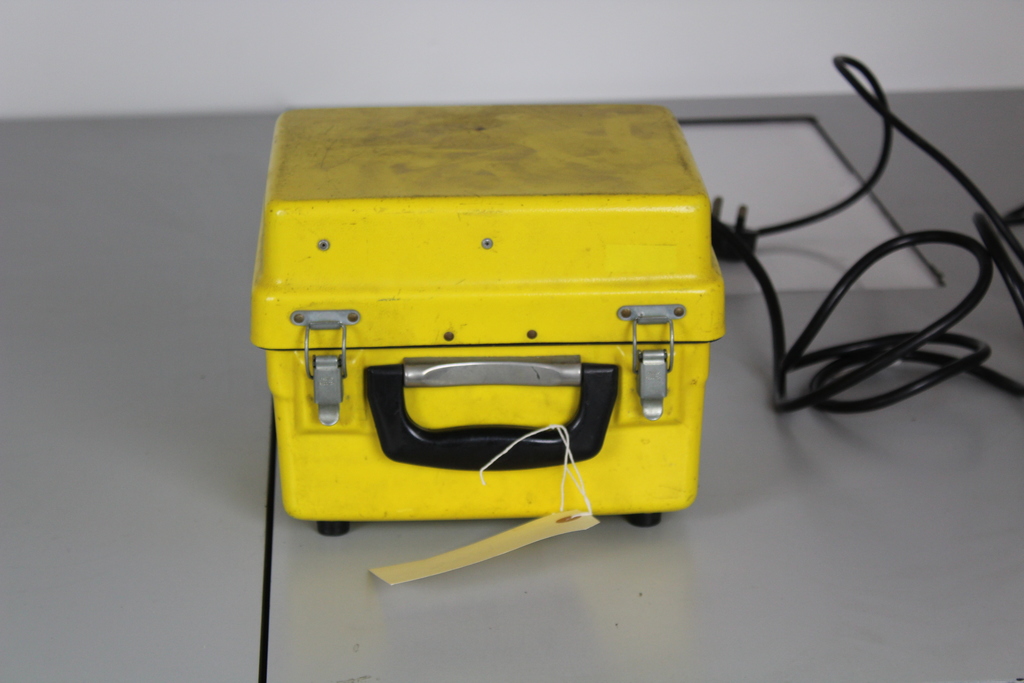 Image of Portable Appliance Tester Model 4 240v 50/60 Hz