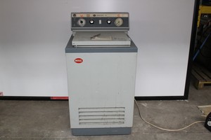 Thumbnail image of Mistral 2L Floor Centrifuge