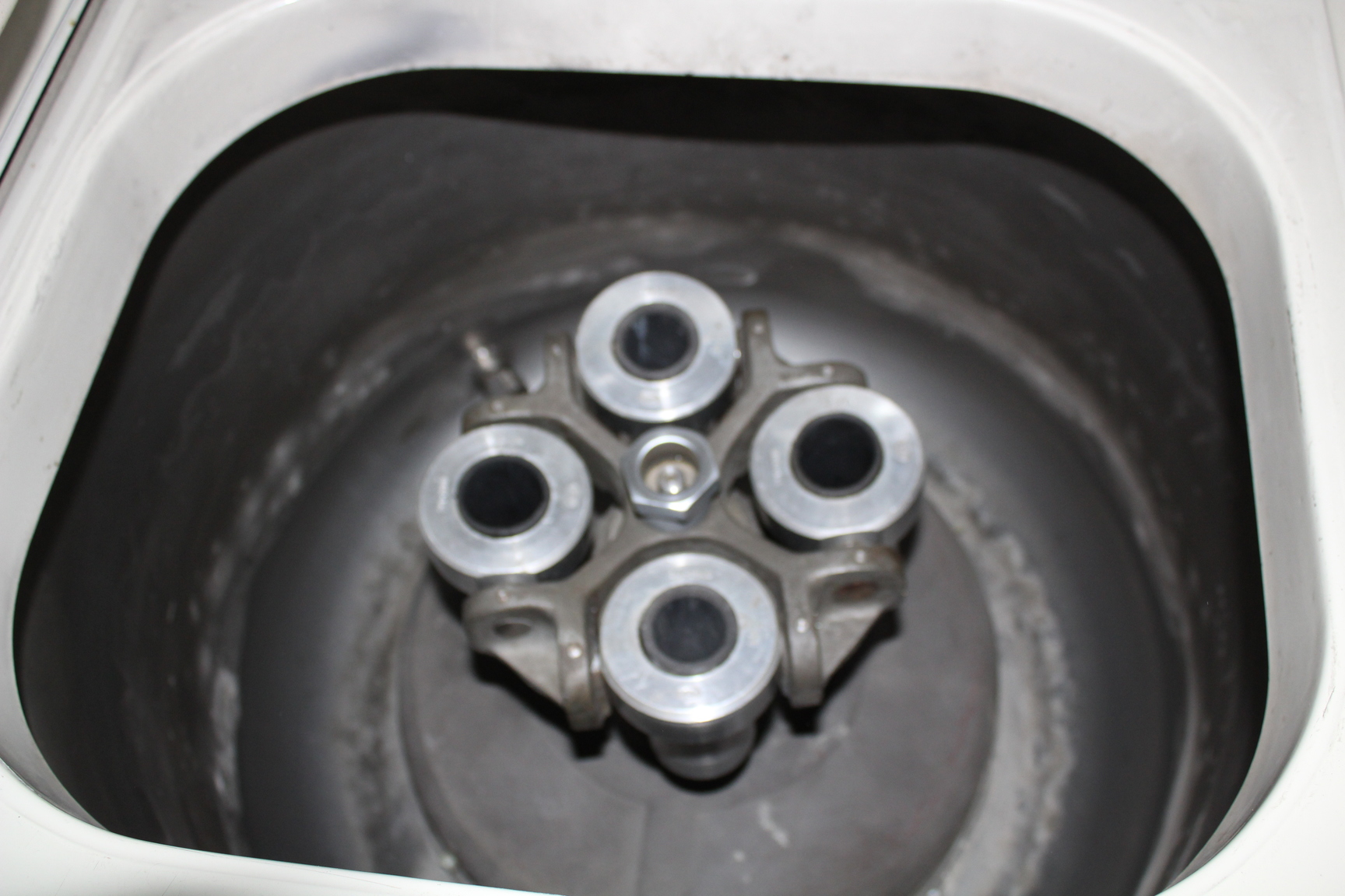 Image of Mistral 2L Floor Centrifuge