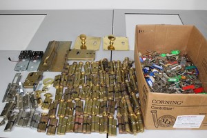 Thumbnail image of Cyclinder Locks with Keys 