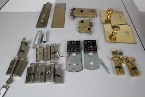 Thumbnail image of Cyclinder Locks with Keys 