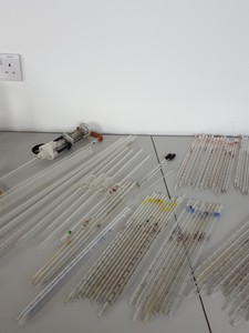Thumbnail image of Mixed Lot of Lab Glassware, Test Tubes, Flasks, Pipettes, Syringes, Slides, 