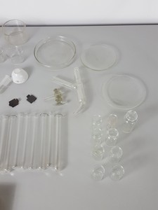 Thumbnail image of Mixed Lot of Lab Glassware, Test Tubes, Flasks, Pipettes, Syringes, Slides, 