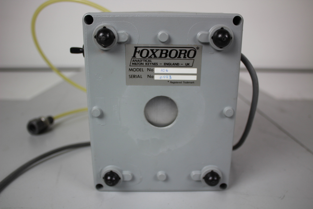 Image of Closed Loop Calibration System Model 106 220 Volt 50/60Hz 3 amp