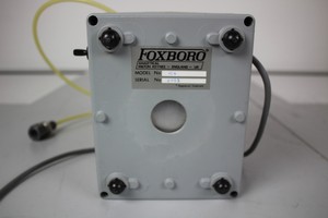 Thumbnail image of Closed Loop Calibration System Model 106 220 Volt 50/60Hz 3 amp