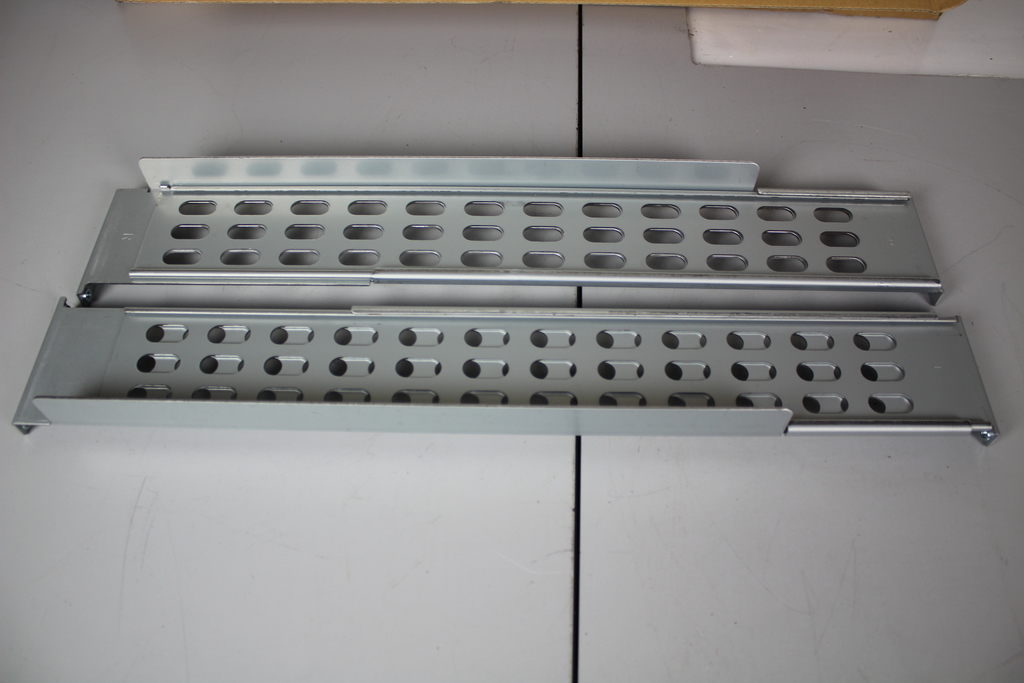 Image of Smart-UPS RT 19" OEM Rail Kit SURTRK2 Brand New in Box