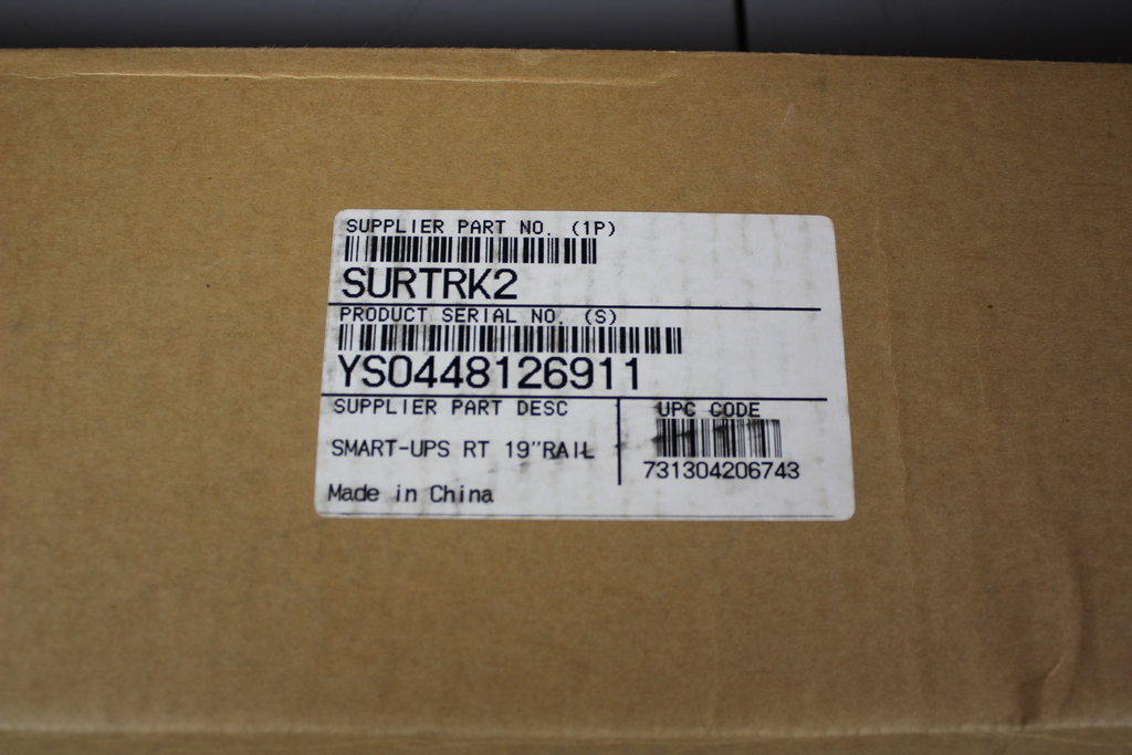 Image of Smart-UPS RT 19" OEM Rail Kit SURTRK2 Brand New in Box