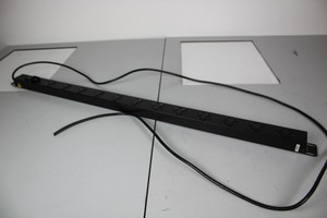 Thumbnail image of PDU Power Distribution Unit 12 socket 13A/230V 118cm l