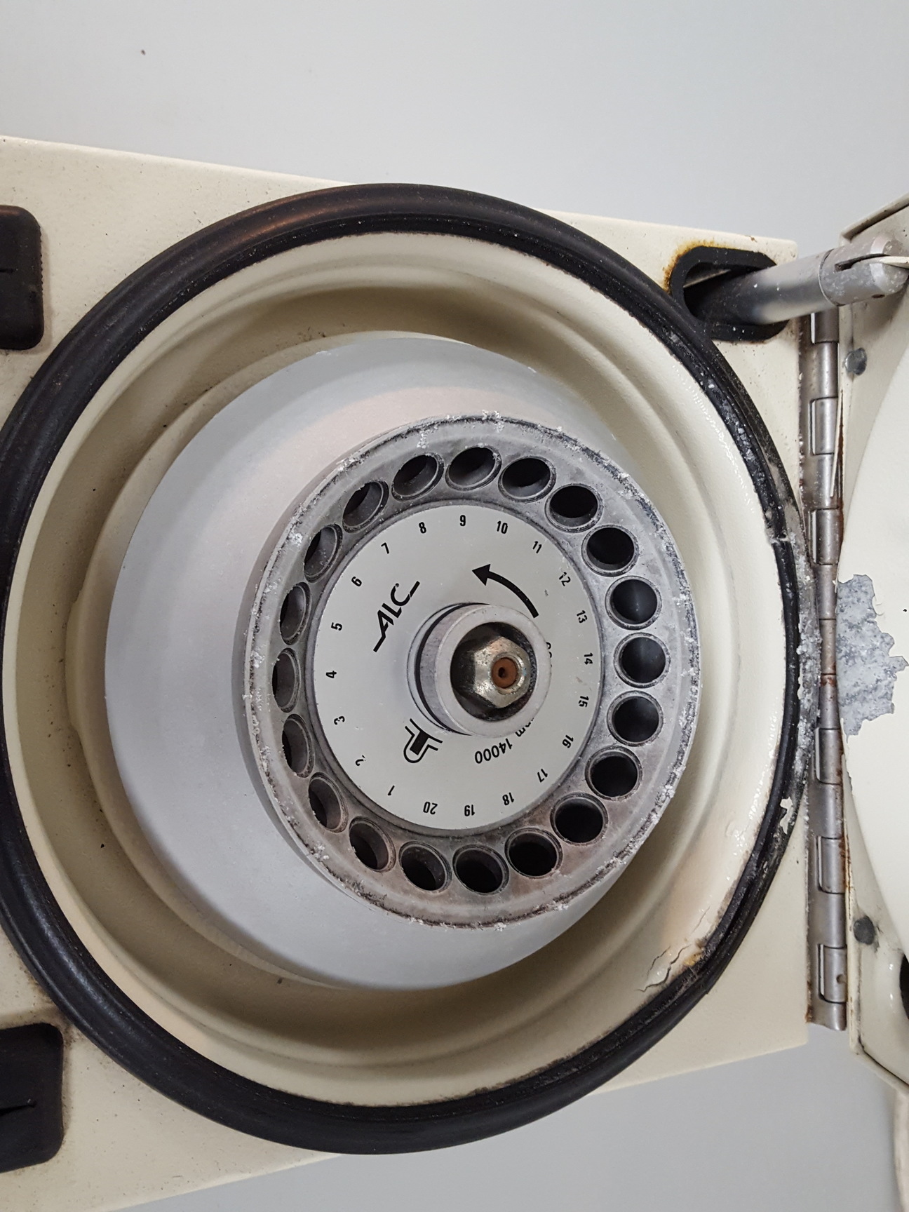 Image of ALC Micro Centrifugette 4204