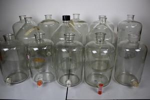 Thumbnail image of of Laboratory Glass Pyrex Jars 8 x 20L, 5 x 10L, 3 x 5L