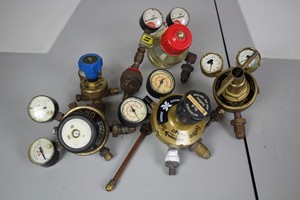 Thumbnail image of of 5 Gas Regulators BOC, Saffire, Wescol Nitrogen & ESAB Hydrogen & HiLo Oxygen