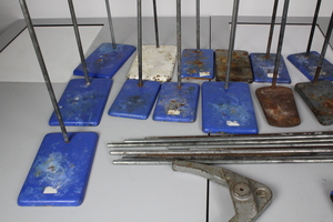 Thumbnail image of 27 x Laboratory Clamp Stands w/ extra rod lengths