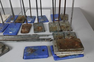 Thumbnail image of 27 x Laboratory Clamp Stands w/ extra rod lengths