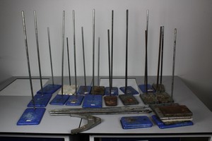 Thumbnail image of 27 x Laboratory Clamp Stands w/ extra rod lengths