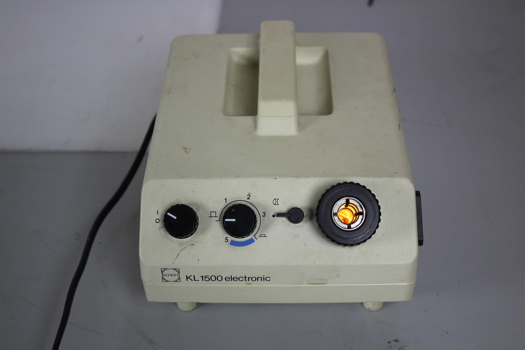 Image of KL 1500 Electronic Light Source  Illuminator Laboratory Lab