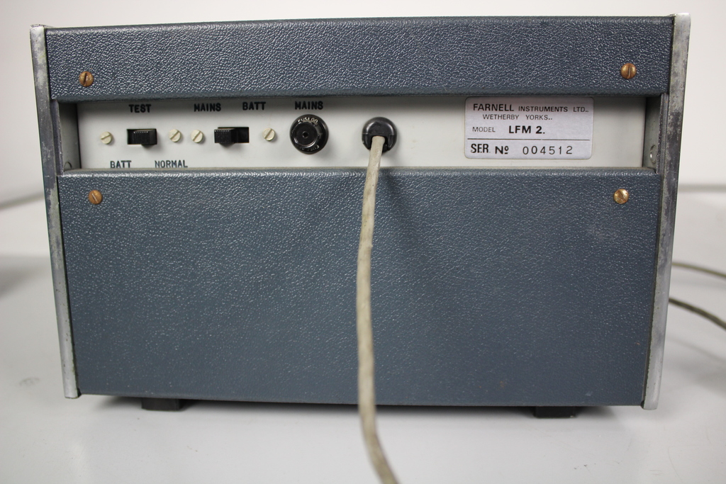 Image of LFM 2  Sine Square Oscillator Laboratory Lab Electrical Engineering