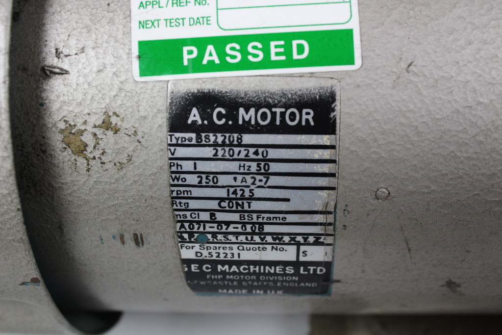 Image of E2M5 Two Stage High Vacuum Pump 
