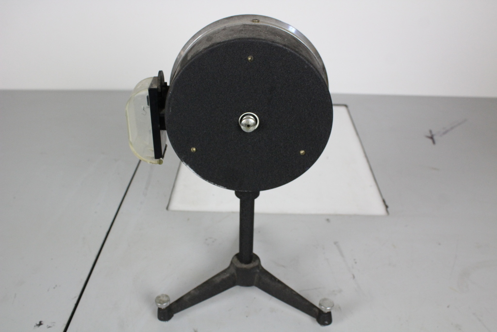 Image of Vintage Torsion Balance for 100 Milligrams Electrical Engineering