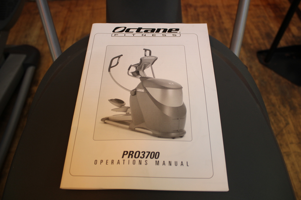 Image of Octane Fitness PRO 3700 Elliptical Machine