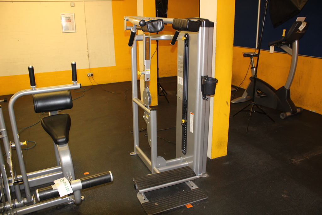 Image of Cybex Standing Calf Machine VR1