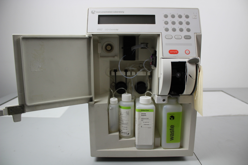 Image of Instrumentation Laboratory 682 CO-Oximeter + Manual + box of accessories