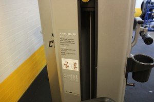Thumbnail image of Cybex Arm Curl Machine VR1