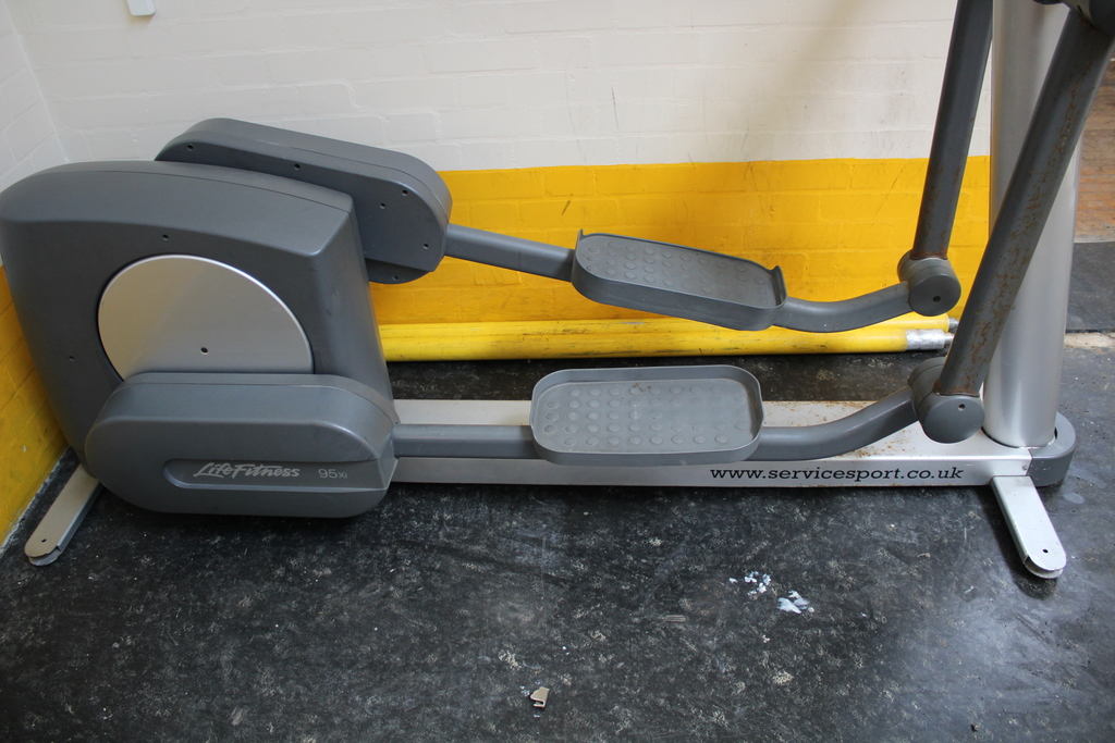 Image of Life Fitness 95Xi Cross Trainer