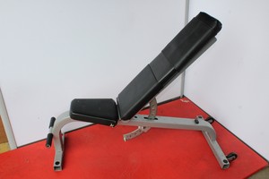 Thumbnail image of Cybex Incline / Flat Adjustable Bench -10 to 80 degrees 5437-90 Gym Commercial