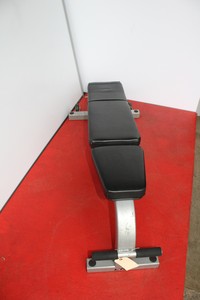 Thumbnail image of Cybex Incline / Flat Adjustable Bench -10 to 80 degrees 5437-90 Gym Commercial