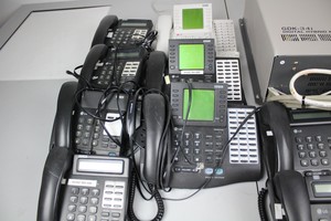 Thumbnail image of LG GDK-34i Digital Hybrid Key Telephone System w/ Telephones