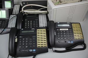 Thumbnail image of LG GDK-34i Digital Hybrid Key Telephone System w/ Telephones
