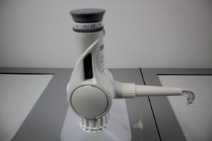 Thumbnail image of Hirschmann Laborgerate Ceramus bottle top dispenser + 5 litre Container Lab