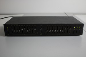 Thumbnail image of Maplin EQ1000LR AF60Q Graphic Equalizer
