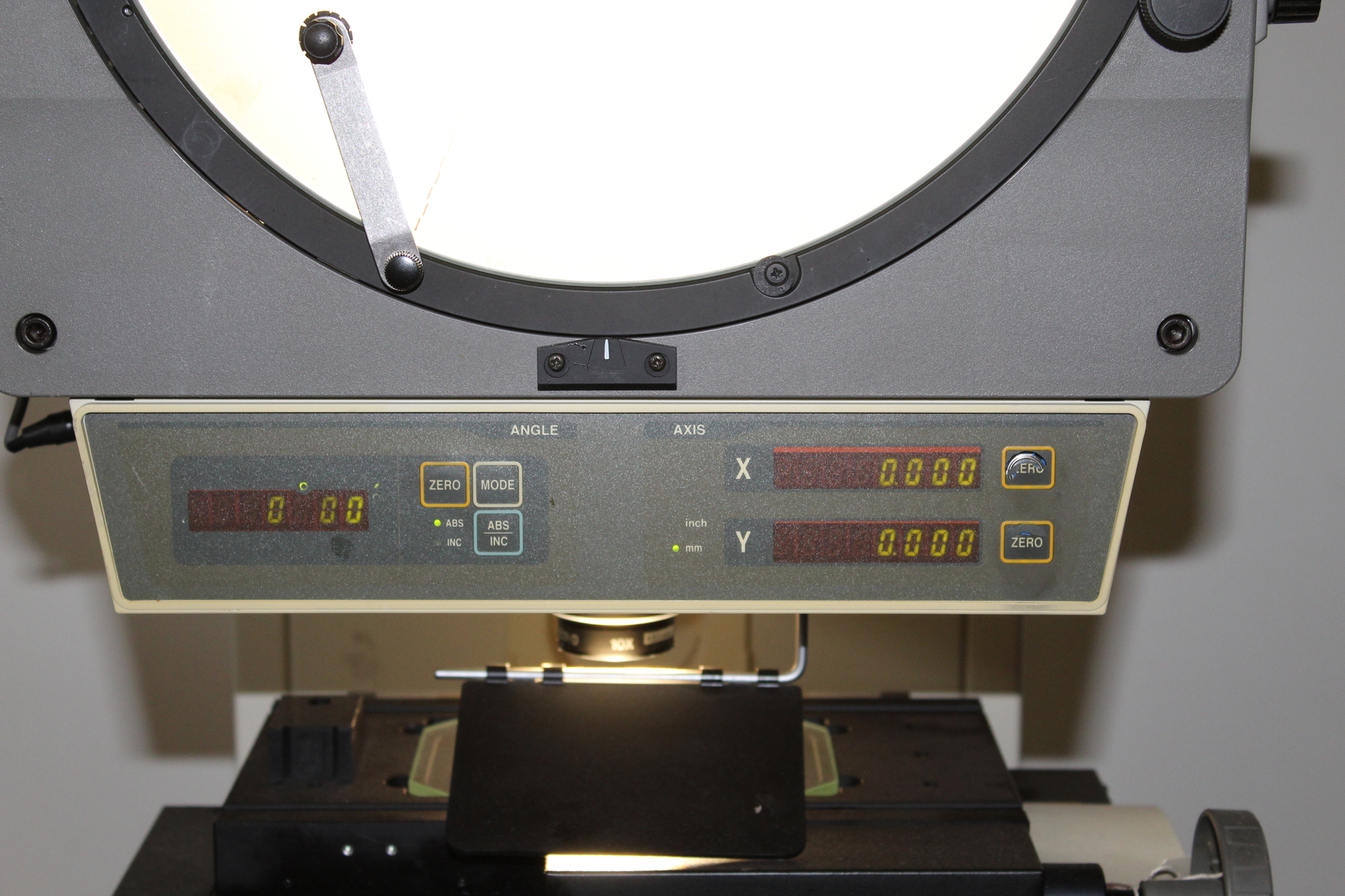 Image of Mitutoyo Optical Profile Projector Shadowgraph Measuring PJ-A3000 