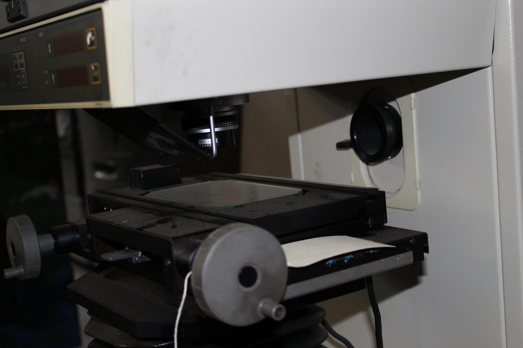 Image of Mitutoyo Optical Profile Projector Shadowgraph Measuring PJ-A3000 