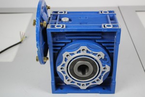Thumbnail image of TEC FCNDK63 + FCNDK90 Gearbox + TEC MS711-2 Motor Electrical Engineering