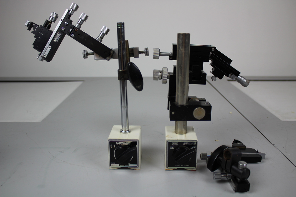 Image of 4 Laboratory Magnetic Clamps  2 x Eclipse & 2 x Narishige