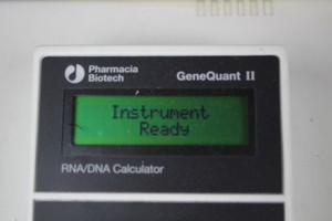 Thumbnail image of Pharmacia Biotech GeneQuant II RNA/DNA Calculator