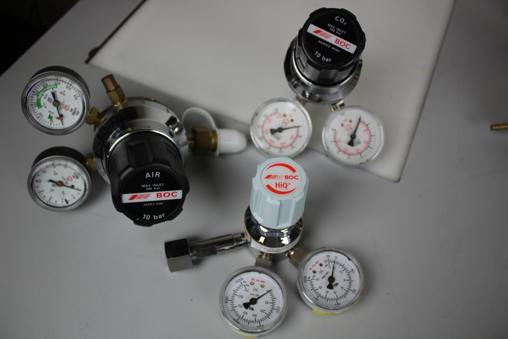 Image of Job Lot of 18 Gas Regulators All Require Testing Engineering 