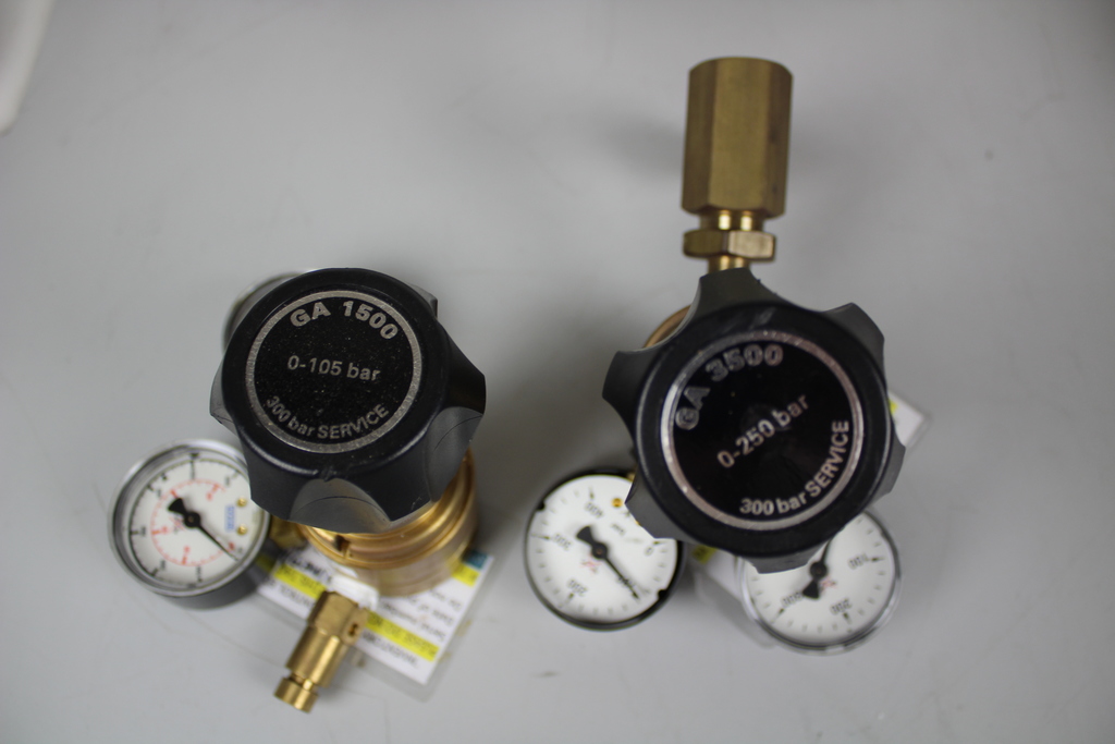 Image of Job Lot of 18 Gas Regulators All Require Testing Engineering 
