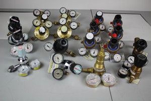 Thumbnail image of Job Lot of 18 Gas Regulators All Require Testing Engineering 