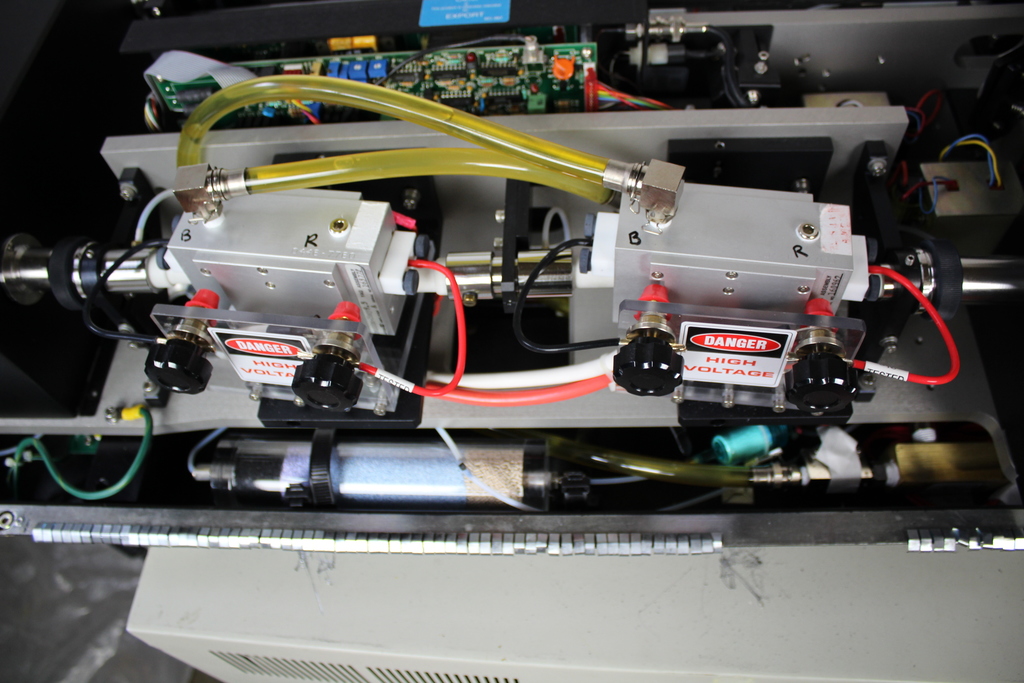 Image of Spectra Physics Quanta Ray GCR-290 w/ PS200 Power Supply