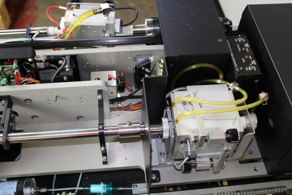 Image of Spectra Physics Quanta Ray GCR-190 w/ PS104 Power Supply