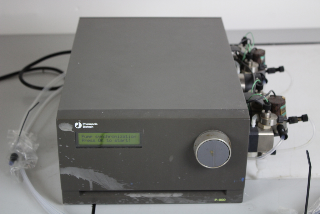 Image of R139117 Pharmacia Biotech P-900 FPLC Pump Laboratory Lab
