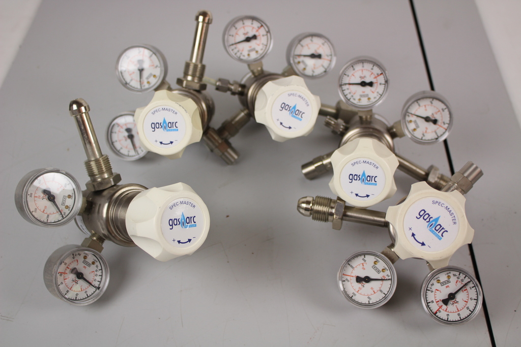Image of Job Lot of 7 Gas Regulators - Spares/Repair only Untested/Expired BOC Gas Arc 