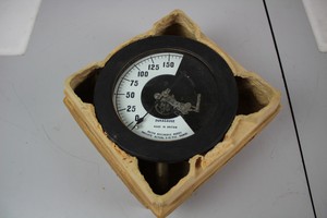 Thumbnail image of Lot of 14 Pressure Gauges Budenberg, Wallace & Tiernan, Barnet, Untested Eng